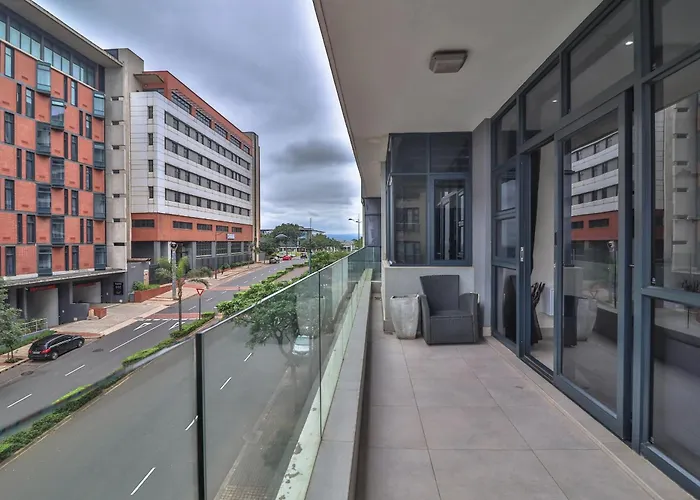Umhlanga Rox - 2 Bedroom Apartment With Sea View