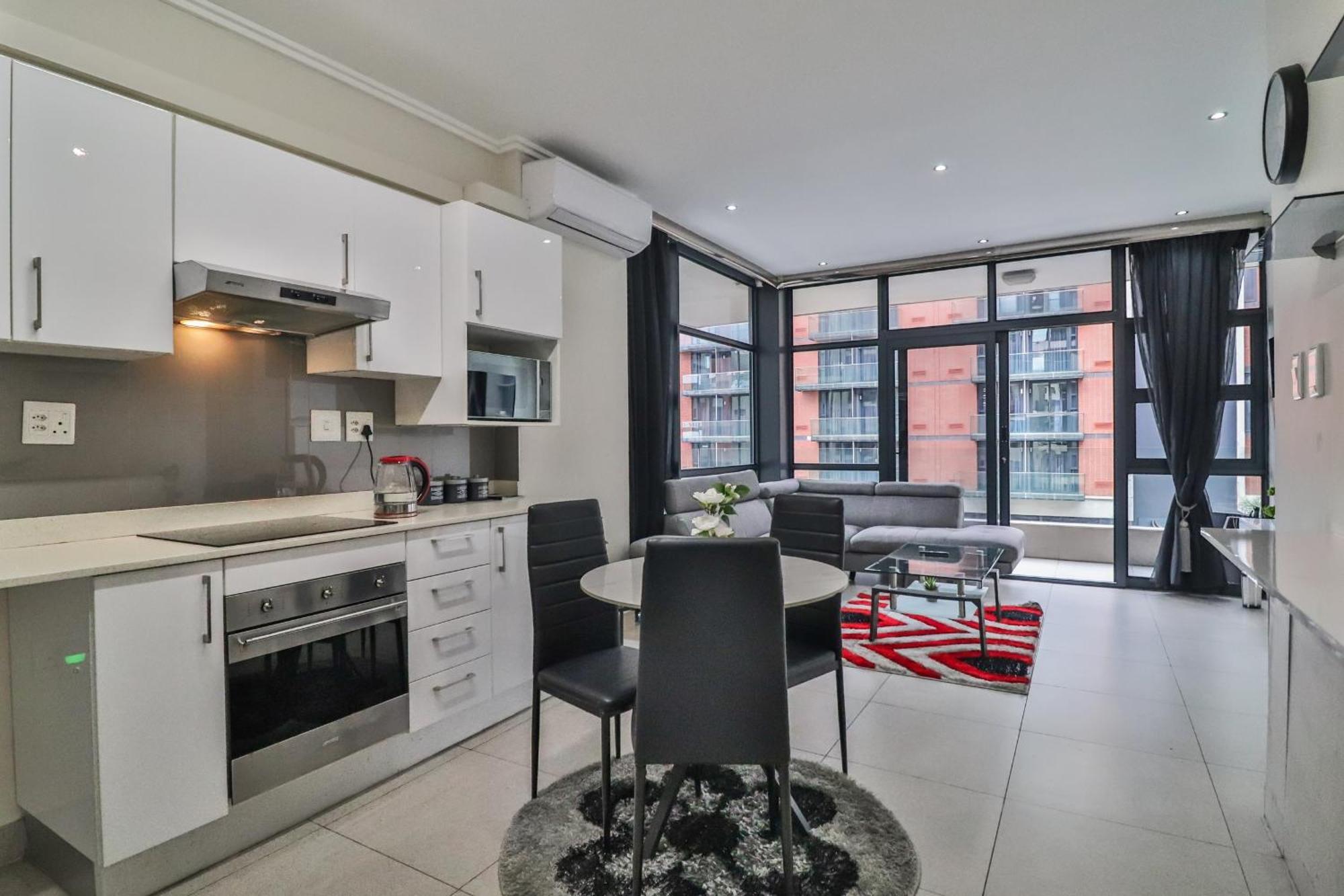 Umhlanga Rox - 2 Bedroom With Sea View *