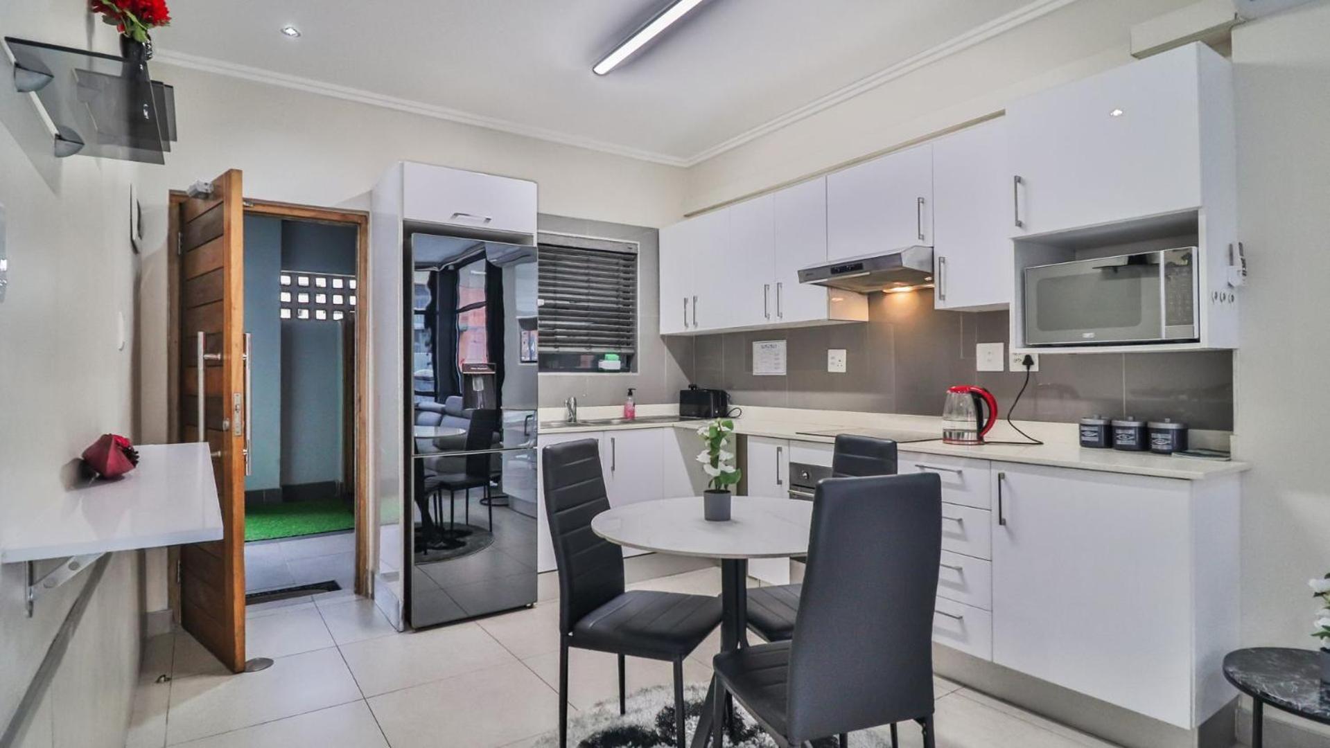 Umhlanga Rox - 2 Bedroom With Sea View Apartment Durban